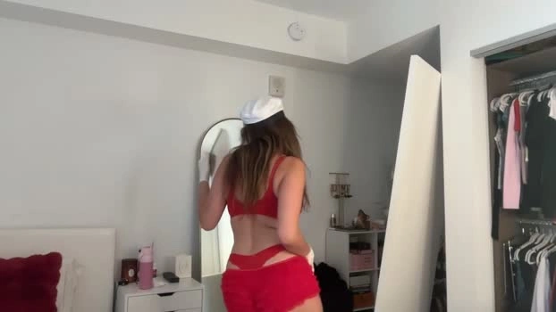 elenahere4u 28-04-2026 Porn horny wet orgasm love
