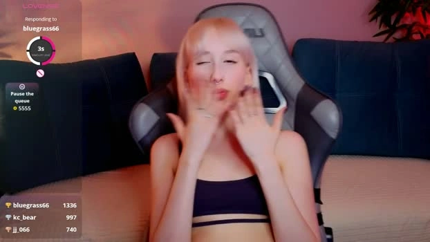 chrome_heartz 10-05-2026 Porn striptease kissing lickpussy kissing
