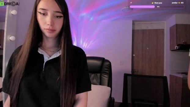 mikeyvioleta 27-05-2026 Porn tits sucktits fingers Cam