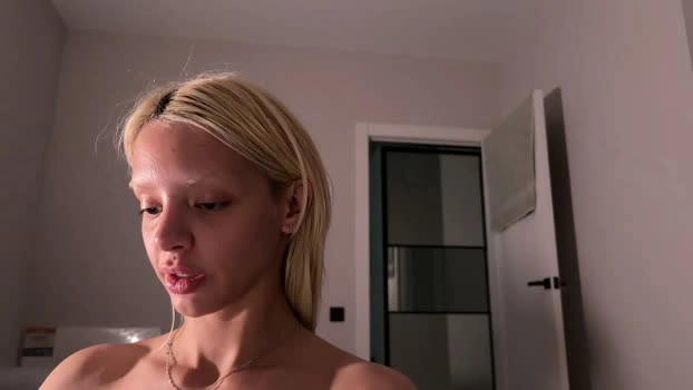 lesi_moonie 28-05-2026 Porn naked skinny play suckcock