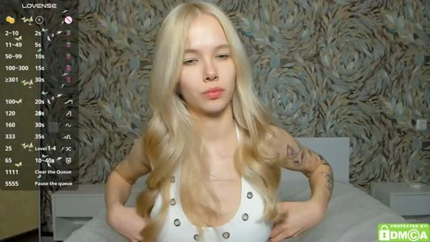 eshcka 09-06-2026 Porn Show kiss tits big