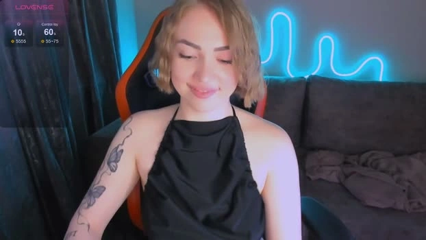 larakrein_lk 18-06-2026 Porn lickpussy striptease show tits