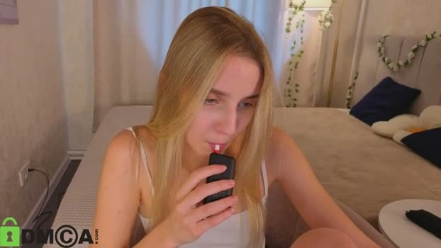 lina_reeds 30-06-2026 Porn kiss naked skinny bigboobs