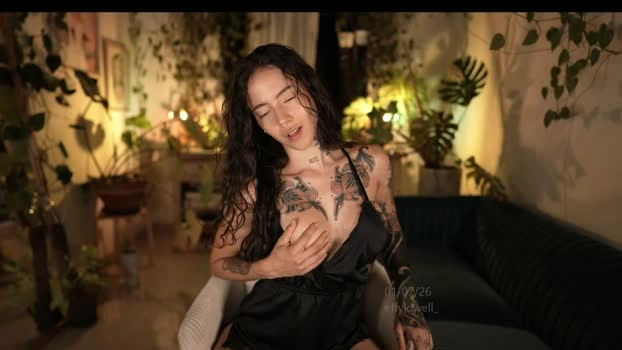effylowell_ 02-07-2026 Porn moan Recorded Wet lick