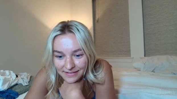 chloexbabe 04-07-2026 Porn kissing toys cute XXX