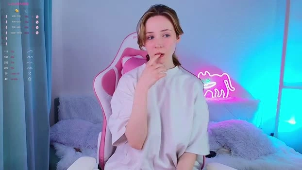 poompoompeach_ 22-07-2026 Porn spank naughty yummy horny