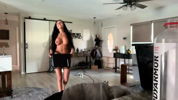 dazeydo 22-07-2026 Porn prettyface bigtoys striptease horny